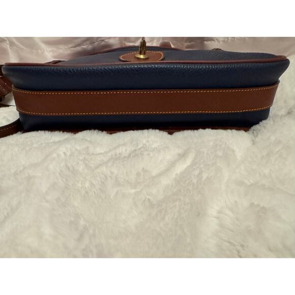 Vintage 1995 Coach 4225 Navy & British Tan Restored to Original Brilliance - Picture 10 of 13